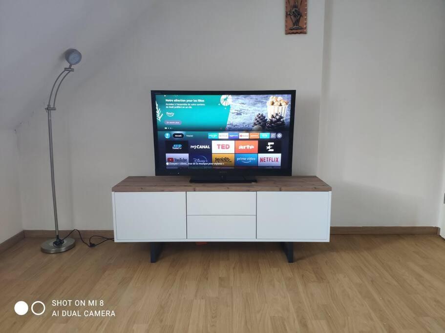 Joli Appartement Avec Place De Parking Prive Colmar Exterior foto